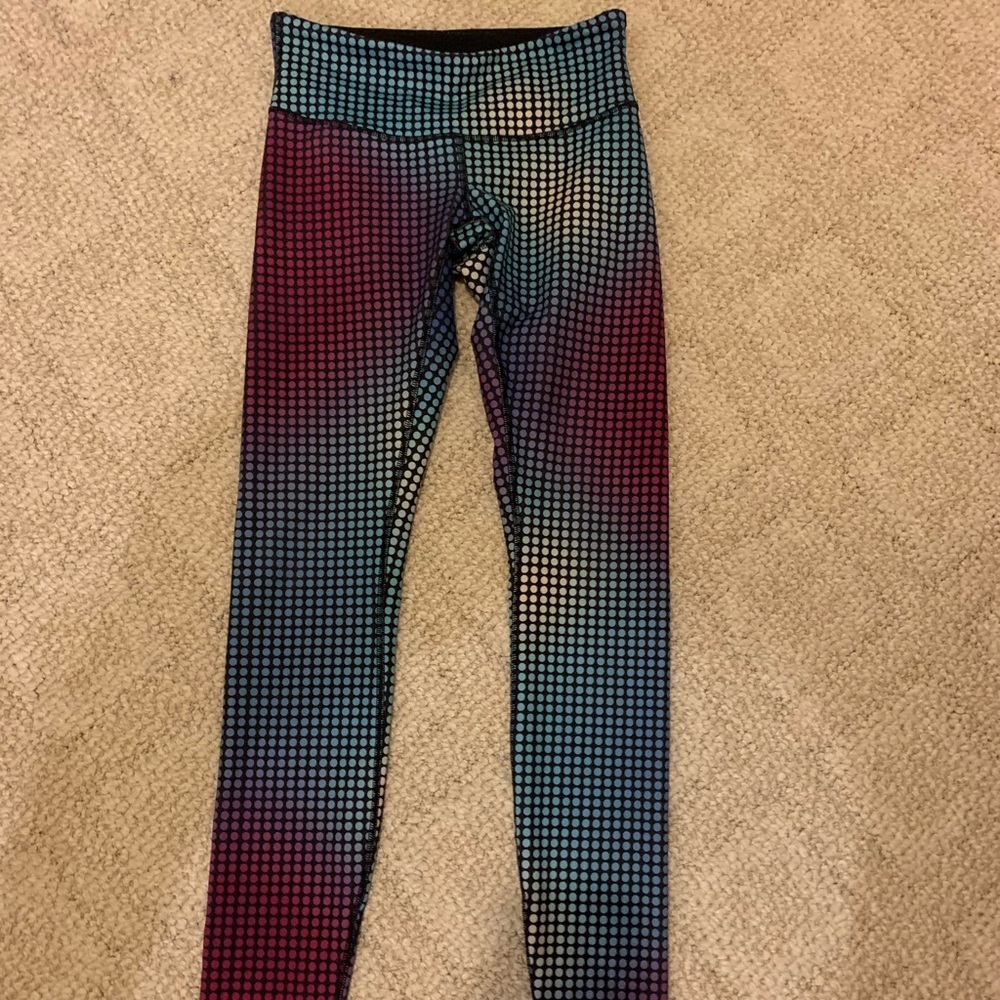 Lululemon poka dot leggings!